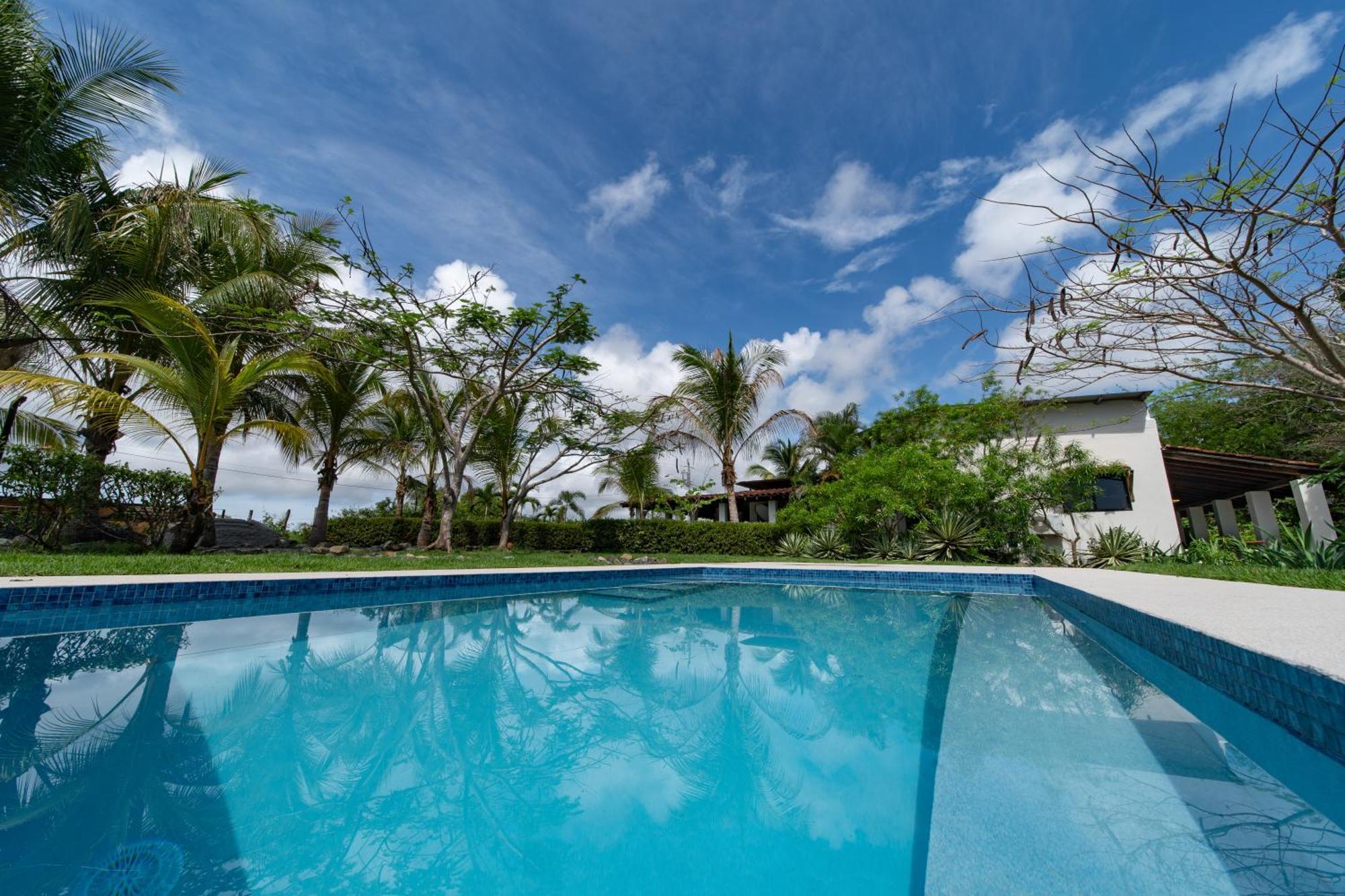 Zenquility Inn & Tavern Pedasi Town Bagian luar foto