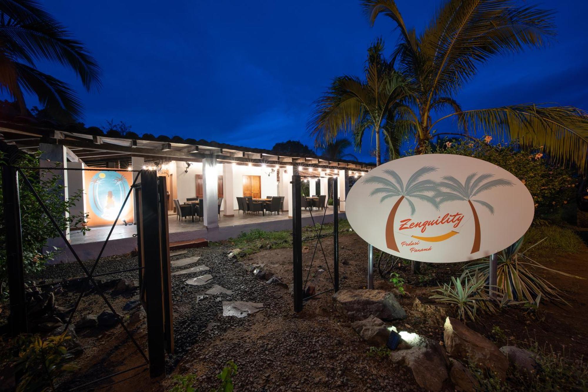 Zenquility Inn & Tavern Pedasi Town Bagian luar foto